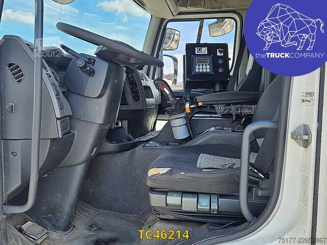 Vozidlo pro svoz odpadu Renault Premium 380