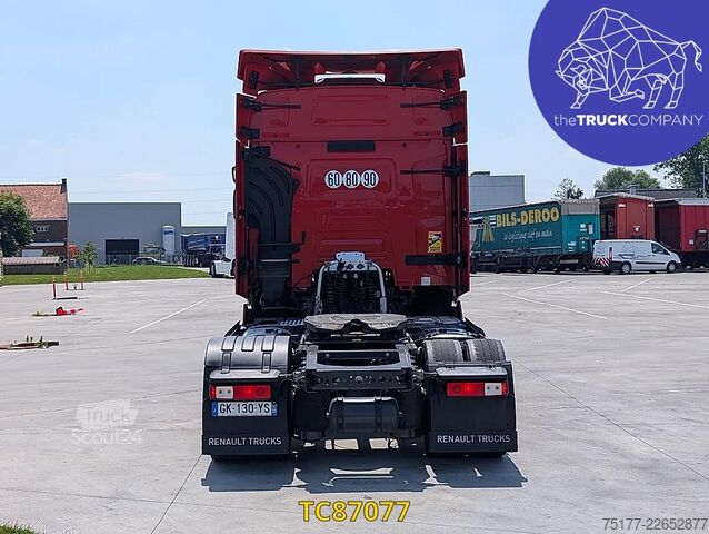 Standard-SZM Renault T 520