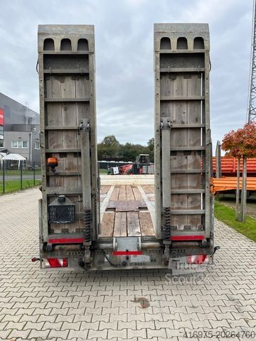 Tieflader Anhänger HUMBAUR HBTZ Tandem Tieflader Baumaschinentransport Ramp