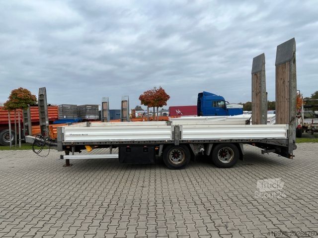 Tieflader Anhänger HUMBAUR HBTZ Tandem Tieflader Baumaschinentransport Ramp