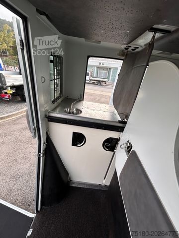Prevoznik živine RENAULT Master Theault  Pferdetransporter 5 Sitzer TOP