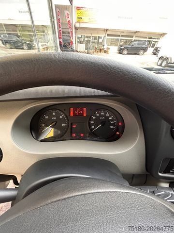 Prevoznik živine RENAULT Master Theault  Pferdetransporter 5 Sitzer TOP