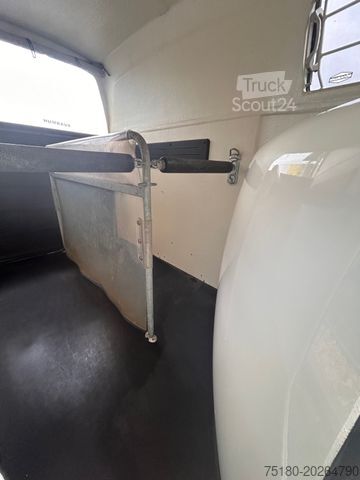 Hästtransportsläp BÖCKMANN Comfort 2 Pferdeanhänger 2,4tCFFplus Aluboden SK