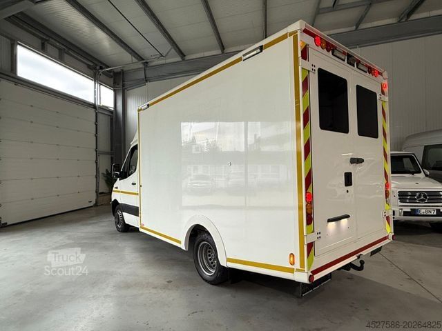 Vrachtwagen met bakwagen MERCEDES-BENZ Sprinter III 519*RTW*KOFFER*WOHNMOBIL*3.5T*AHK