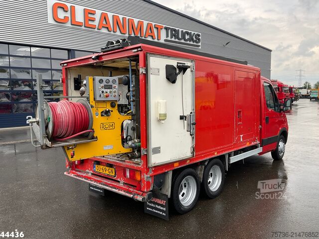 Véhicule aspirant Iveco Daily 40C18 + Veldhuizen oplegger ROM Hogedruki...