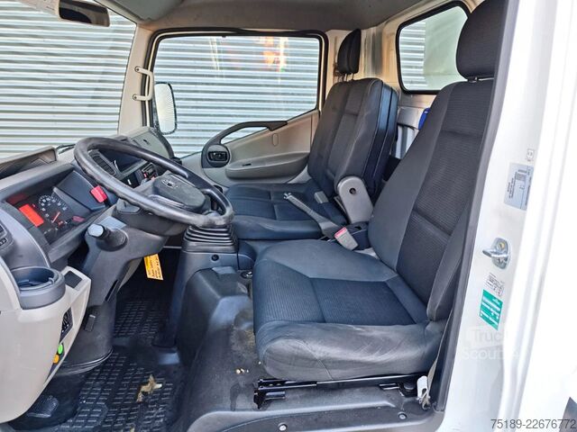 Підйомна платформа Nissan Cabstar 35.12 NT400 Multitel MJ201