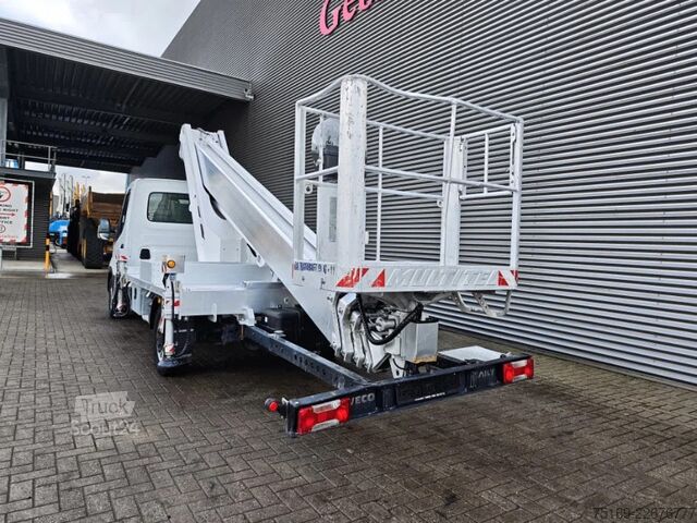 Підйомна платформа Iveco Daily 35-120 Multitel MT 270