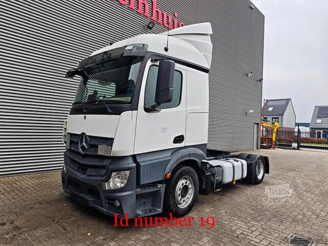 Svazek SZM Mercedes-Benz Actros 1843 4x2 Mega!