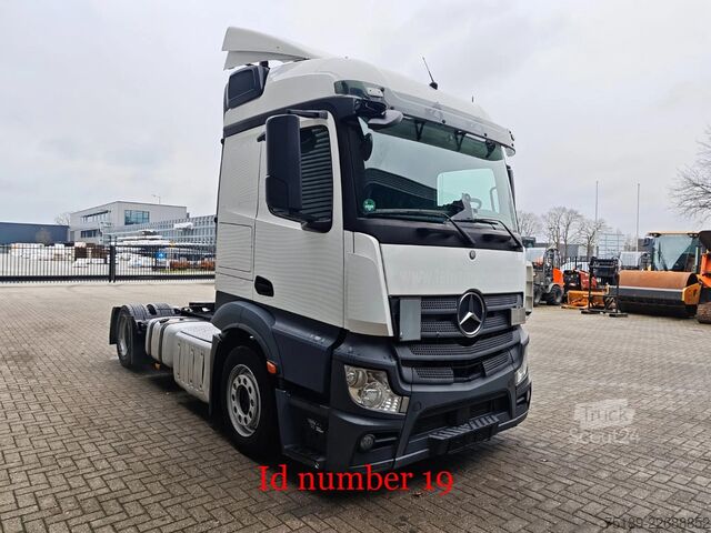 Svazek SZM Mercedes-Benz Actros 1843 4x2 Mega!