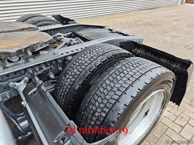 Osa SZM Mercedes-Benz Actros 1843 4x2 Mega!