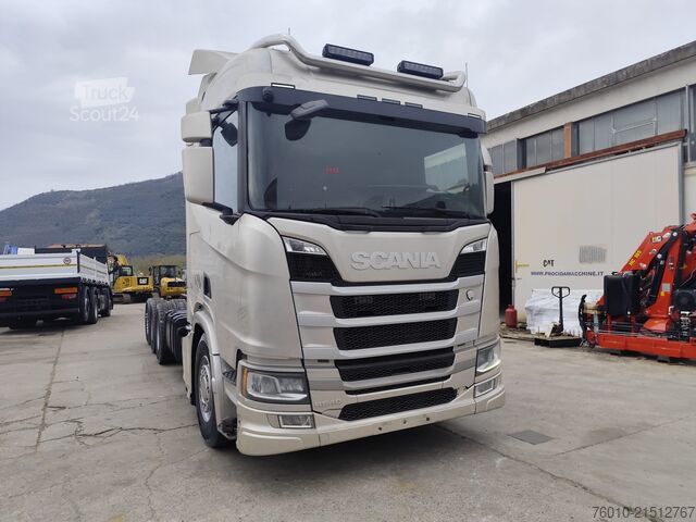 φορτηγό με επίπεδη καρότσα SCANIA R 540