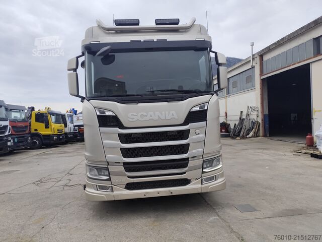 φορτηγό με επίπεδη καρότσα SCANIA R 540