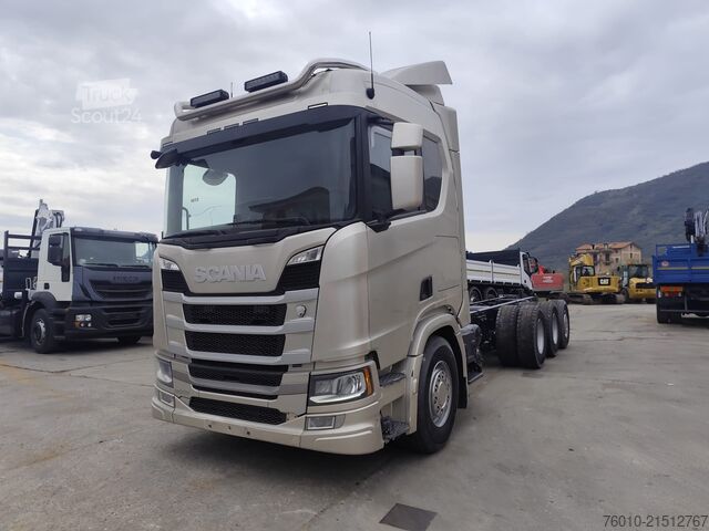 φορτηγό με επίπεδη καρότσα SCANIA R 540