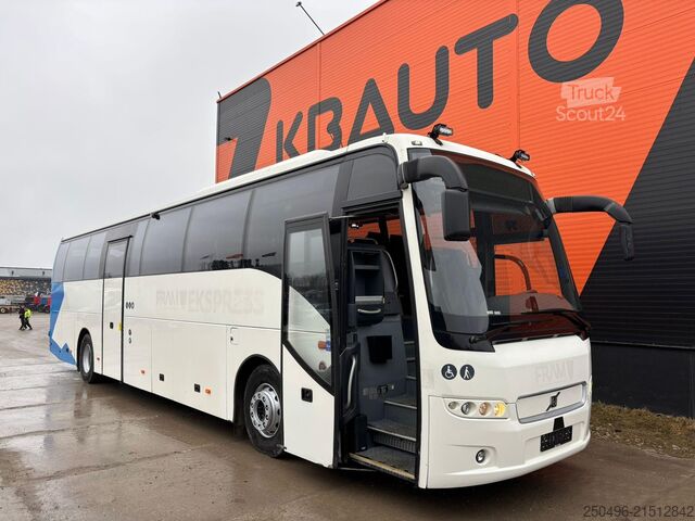 Touring automobil Volvo B8R 9500 4x2 AC / AUXILIARY HEATING / WC / WHEE...