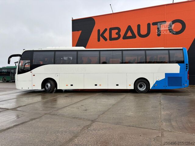Touring automobil Volvo B8R 9500 4x2 AC / AUXILIARY HEATING / WC / WHEE...