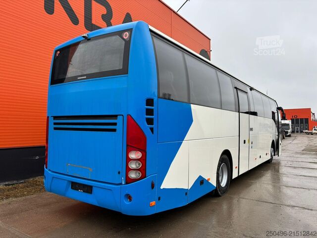 Touring automobil Volvo B8R 9500 4x2 AC / AUXILIARY HEATING / WC / WHEE...