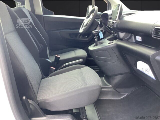 Minibus Opel Combo Cargo 1.5 D DoKa Klimaautomatik