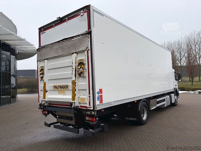 Koelwagen VOLVO FM330