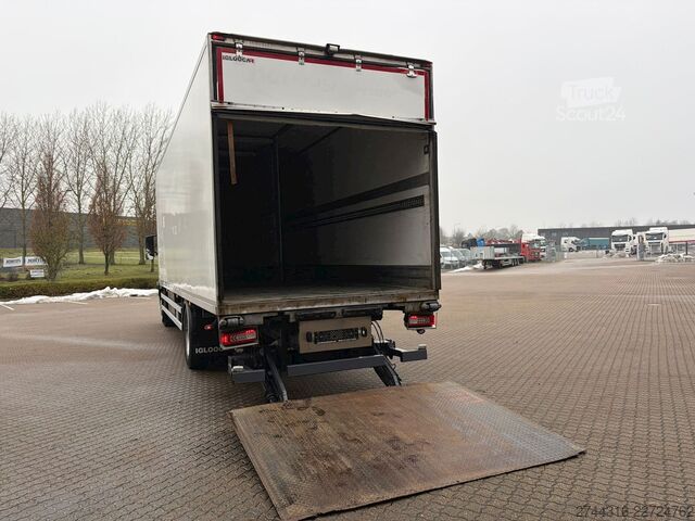 Koelwagen VOLVO FM330