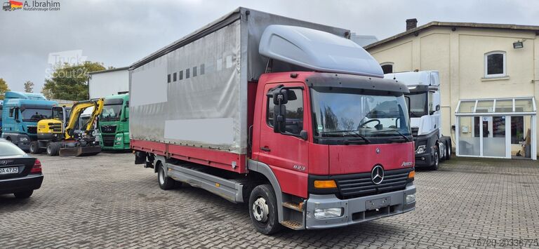 Gardinsided kassevogn Mercedes-Benz 823 LBW | Radstand 4900 mm | 7.2 m Pritsche Klima | 3 Pedals