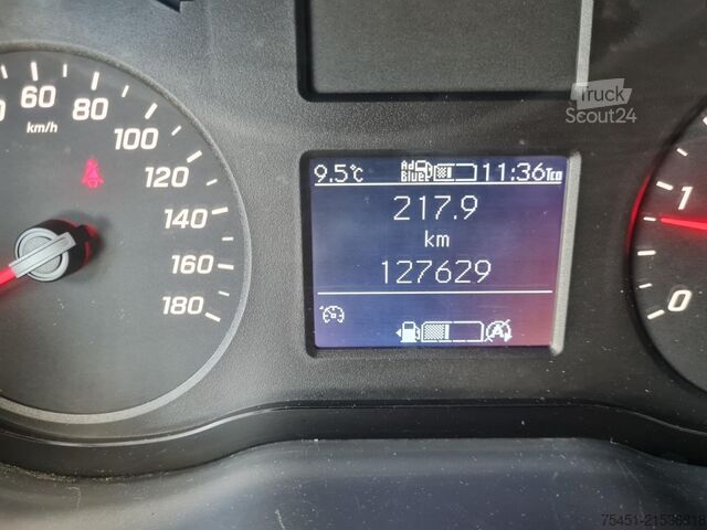 Aizkaru sānu furgons Mercedes-Benz Sprinter 315 CDI Pritsche Plane AHK 3,5t. RWD