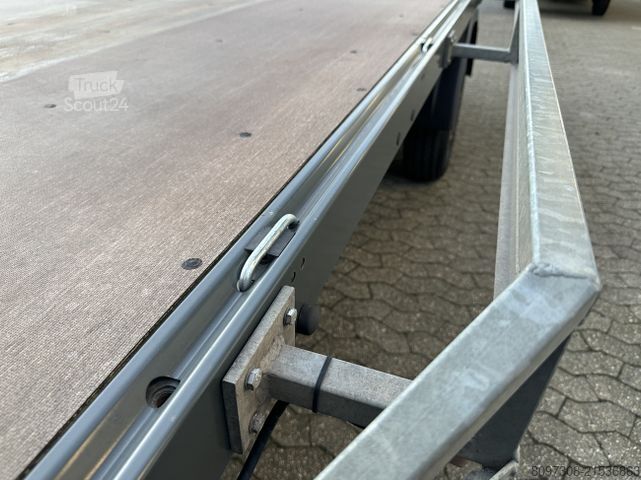 Šlep vozilo FIAT Ducato 150 L5 / KLIMA / AHK / PRITSCHE / GLASTRA