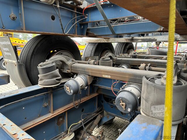 Transport af containere Krone stack of 3x 2013/2014 KRONE 40FT/45FT chassis /...