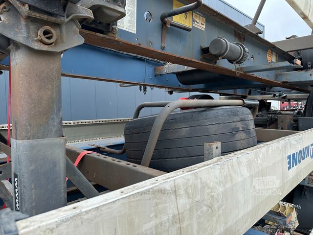 Transport af containere Krone stack of 3x 2013/2014 KRONE 40FT/45FT chassis /...