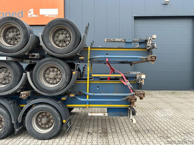 Transport af containere Krone stack of 3x 2013/2014 KRONE 40FT/45FT chassis /...
