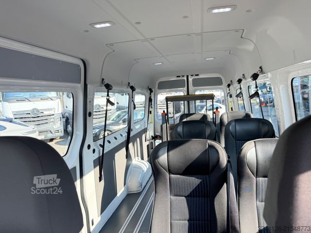 Minibus MAN TGE3.140/9Sitzer/lstuhllift-Dholandia/L3H2