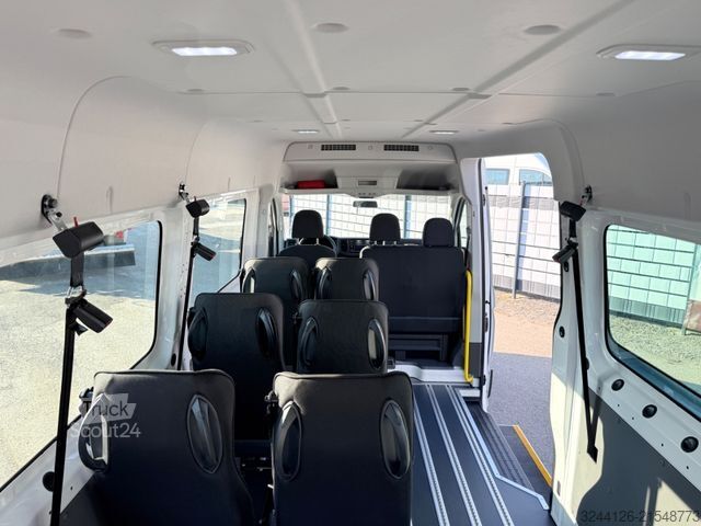 Minibus MAN TGE3.140/9Sitzer/lstuhllift-Dholandia/L3H2