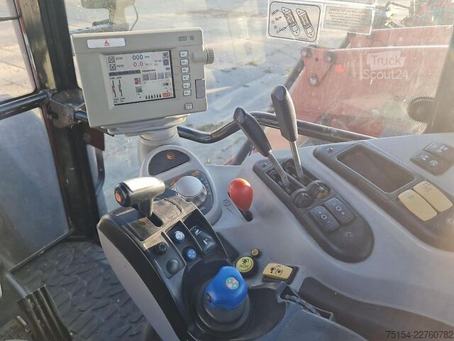Ciągnik Massey Ferguson MF6497