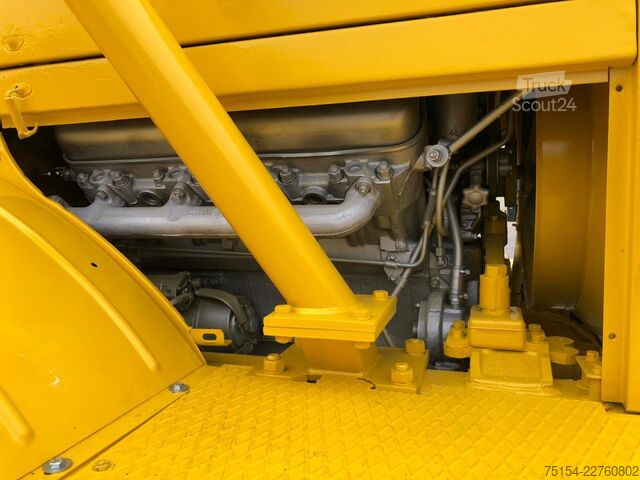 جرار Kirovets K700A V8