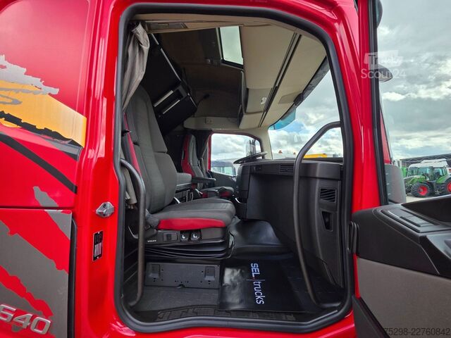 Standarta vilcējs VOLVO FH 540 | Retarder / 8 x 4