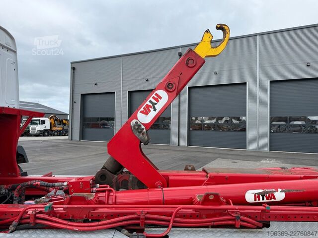 Autocamion cu cârlig pentru containere MERCEDES-BENZ Actros 2546 6x2 Hyva Hooklift / Abrollkipper
