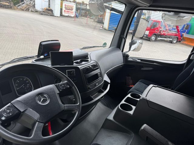 Skříňová dodávka MERCEDES-BENZ Atego 816 L 4 m Koffer LBW Koffer-Heizung Kamera