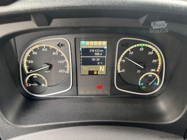 Skříňová dodávka MERCEDES-BENZ Atego 816 L 4 m Koffer LBW Koffer-Heizung Kamera