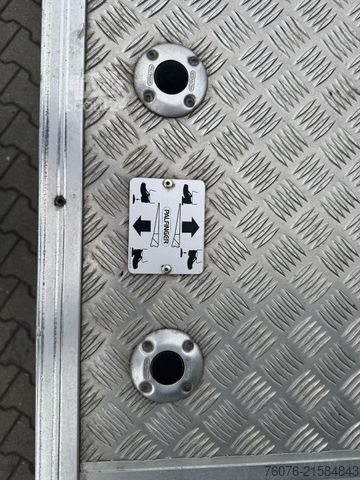 Skříňová dodávka MERCEDES-BENZ Atego 816 L 4 m Koffer LBW 1t Koffer-Heizung