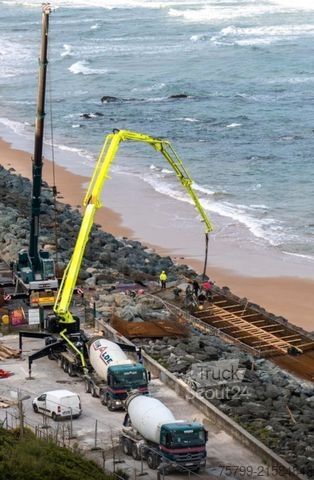 Concrete pump truck MAN 26.420 TGS Betonstar 40.16-5RZ 5 Knick 40 Meter