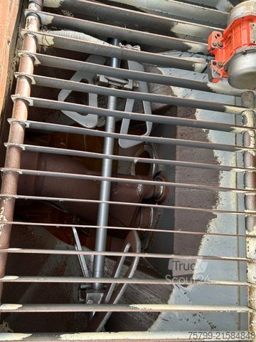 Concrete pump truck MAN 26.420 TGS Betonstar 40.16-5RZ 5 Knick 40 Meter