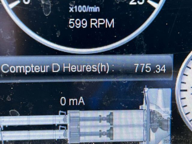 Concrete pump truck MAN 26.420 TGS Betonstar 40.16-5RZ 5 Knick 40 Meter