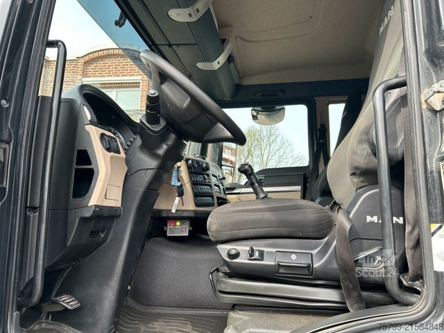 Concrete pump truck MAN 26.420 TGS Betonstar 40.16-5RZ 5 Knick 40 Meter