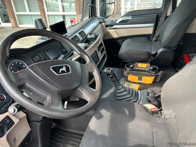 Concrete pump truck MAN 26.420 TGS Betonstar 40.16-5RZ 5 Knick 40 Meter