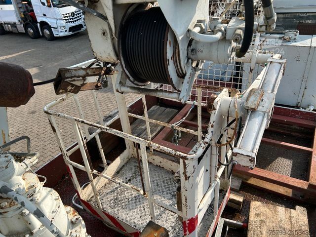 Кран, монтиран на камион MERCEDES-BENZ 2632 HMK Dachdeckerkran 6x6