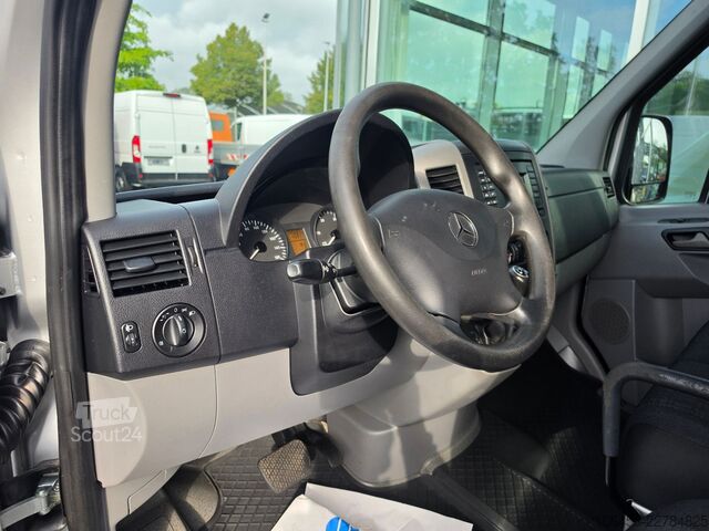 Furgon MERCEDES-BENZ Sprinter 316 CDI Kasten/Hegla Glasreff/AHK/Navi