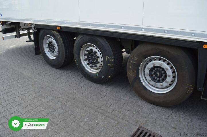 Refrižeratora puspiekabe SCHMITZ CARGOBULL SKO FP 45 Carrier Vector 1550