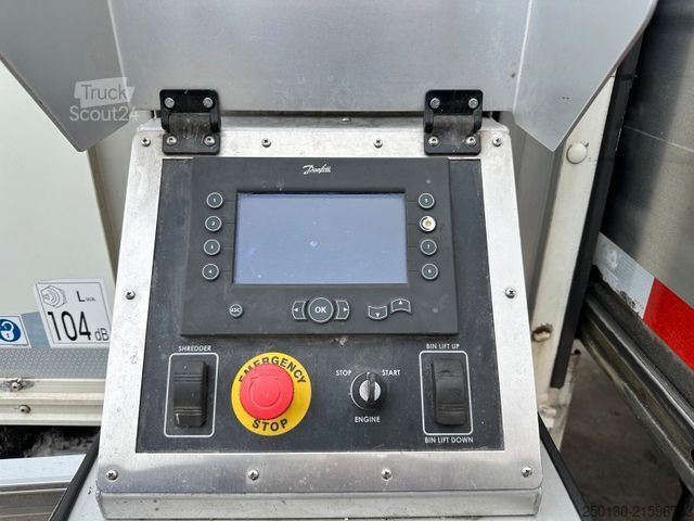 Garbage truck DAF LF250 FA 4x2 Hutton  Papierschredder