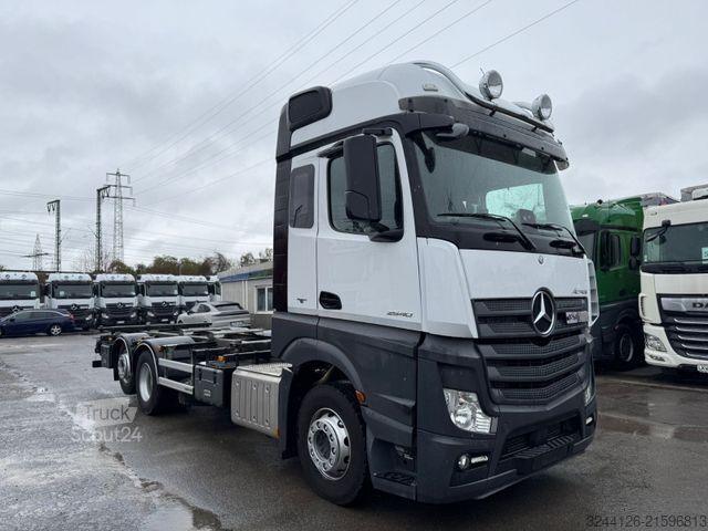 Swap body truck MERCEDES-BENZ EX-Bundeswehr/Fahrschul-LKW/5Sitze/2540-Actros