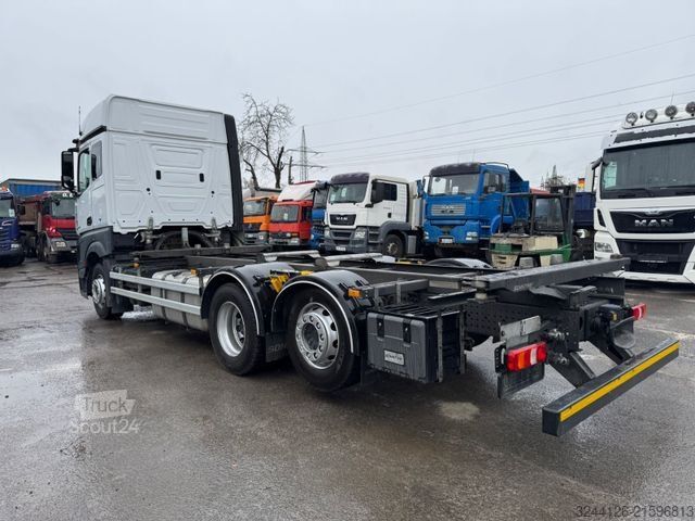 Swap body truck MERCEDES-BENZ EX-Bundeswehr/Fahrschul-LKW/5Sitze/2540-Actros