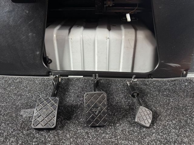 Swap body truck MERCEDES-BENZ EX-Bundeswehr/Fahrschul-LKW/5Sitze/2540-Actros